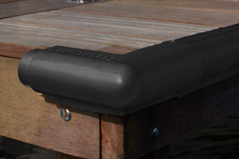 OCHRANIACZ POMOSTOWY NAROŻNY 20X20 PROFIL P CZARNY