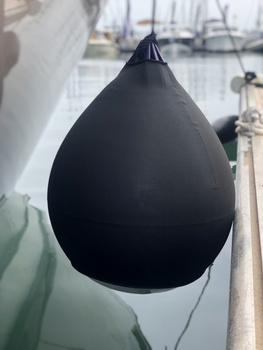 Osłonka na odbijacz okrągły kulisty 39-55 cm Czarna