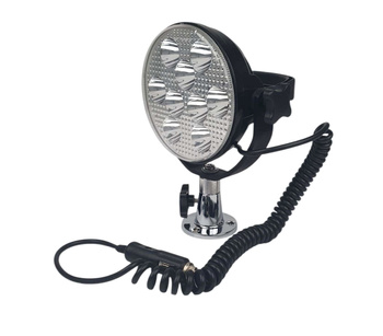 REFLEKTOR LED - SZPERACZ NA ZAPALNICZKĘ LED 12V