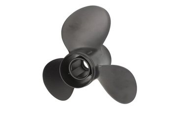 Śruba napędowa ilość łopat: 3, średnica śruby w calach: 11,1cal, skok śruby w calach: 13cal  kierunek obrotów: prawy