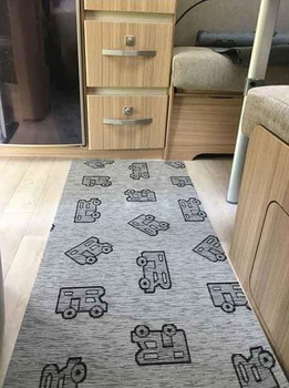 DYWANIK ARISOL KAMPER 150x52 cm - Wykładzina podłogowa do przyczepy i kampera z motywem kampera – Szaro-czarny